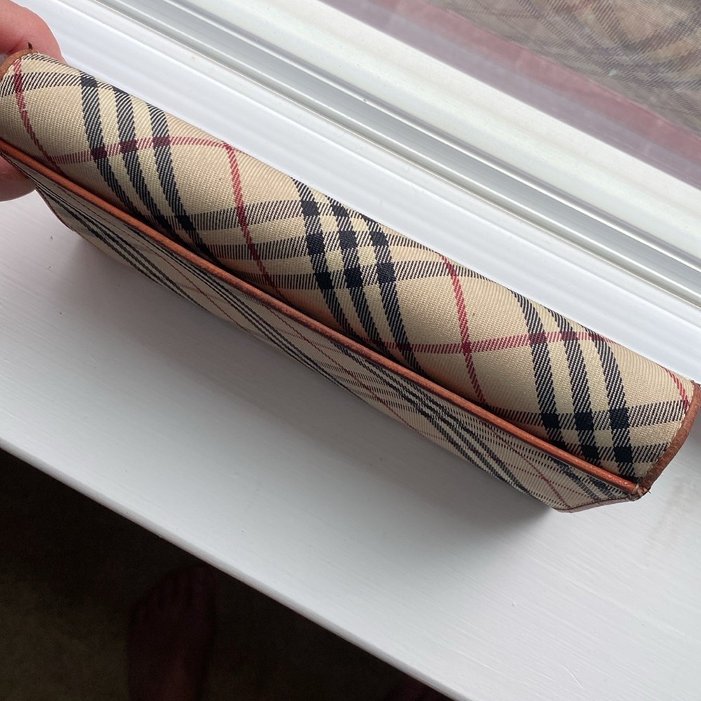#9 Burberry Beige and Orange Check Wallet - Picture 12 of 15